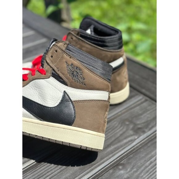 Air Jordan 1, Travis Scott Nike, Mocha. ‘Mens 13 - Picture 6 of 10